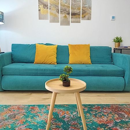 Sunshine - New & Quiet 1Br Apt, Business Area, Close To Airport, Highway A3, Subway 布加勒斯特 外观 照片